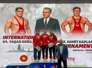 Yaşar Doğu – Vehbi Emre & Hamit Kaplan Güreş Turnuvası’nda Sporcularımızdan Derece