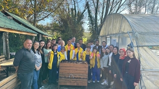 "Kompost Yapım Atölyesi" Organik Tarım ve Özel Eğitim Öğrencileri İş Birliği ile Gerçekleştirilmiştir.