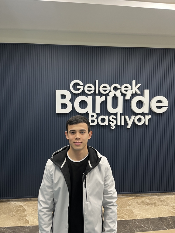 Gafur İkramov