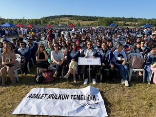 Hukuk Bölümü Adalet Programı Son Mezunlarını Verdi