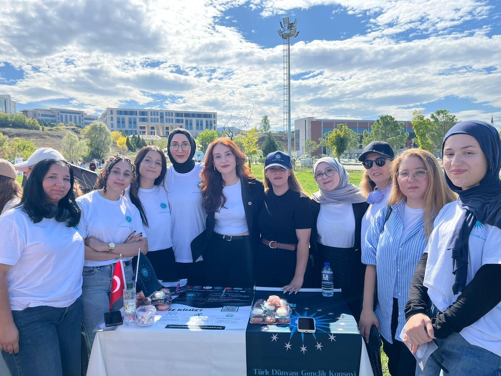 Bartın Üniversitesi’nde “Hoş Geldiniz Şenliği” ile Birlikte Öğrenci Kulüp Tanıtımları Gerçekleştirildi. Fotograflar 6