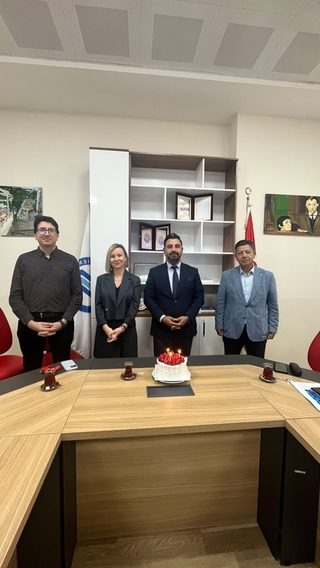 YÖKAK'tan "İyi Uygulama Örneği" Ödülü Alan Eğitim Fakültesi Öğretim Üyeleri İçin Kutlama Düzenlendi
