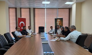 Bartın Organize Sanayi Bölgesi Meslek Yüksekokulu'nda Üniversite–Kamu–Sanayi İş Birliği İstişare Toplantısı Gerçekleştirildi