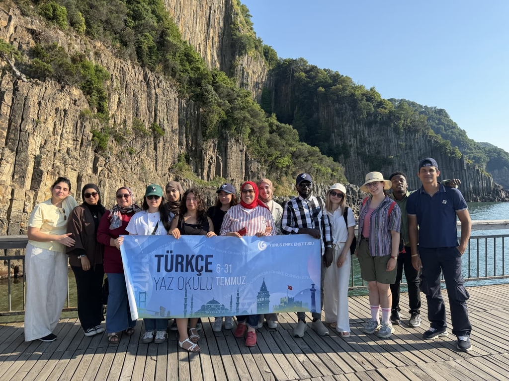 Students from 11 Countries Come Together at BARÜ’s “Turkish Summer School” Kapak