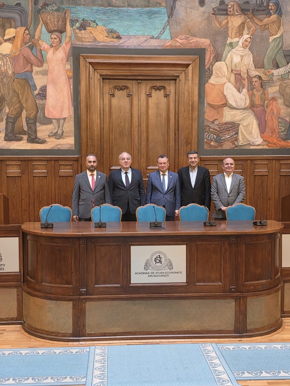 BARÜ signs new educational cooperation agreements in Romania Kapak