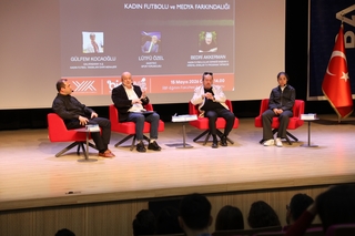 Experts Discuss the Role of Media in Women’s Football at BARÜ