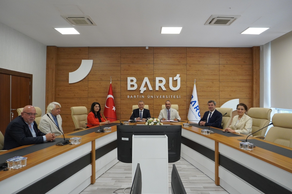BARÜ Signs Protocol with Todor Kableshkov University of Transport Kapak