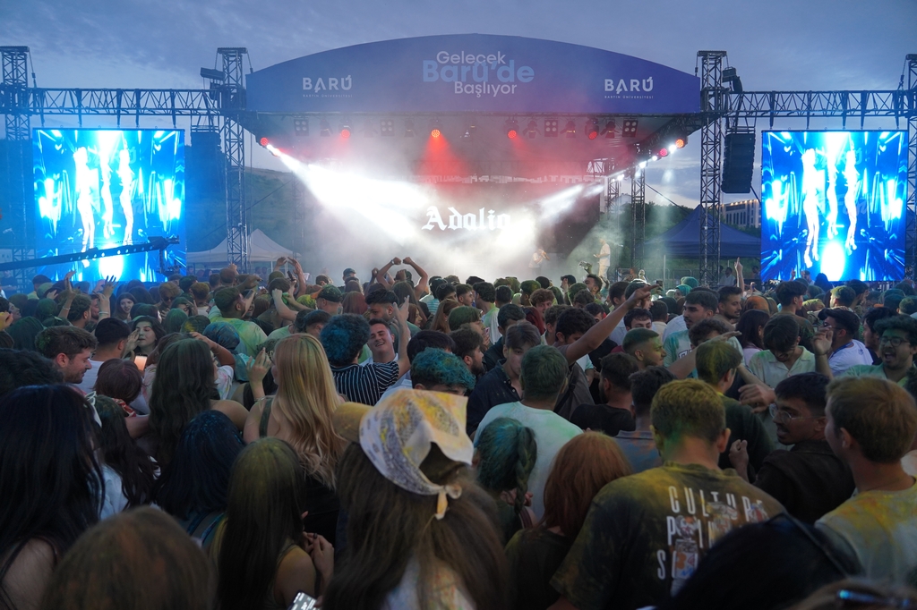 Thousands of Students Experience the Excitement of BARÜFEST’26 at BARÜ Kapak