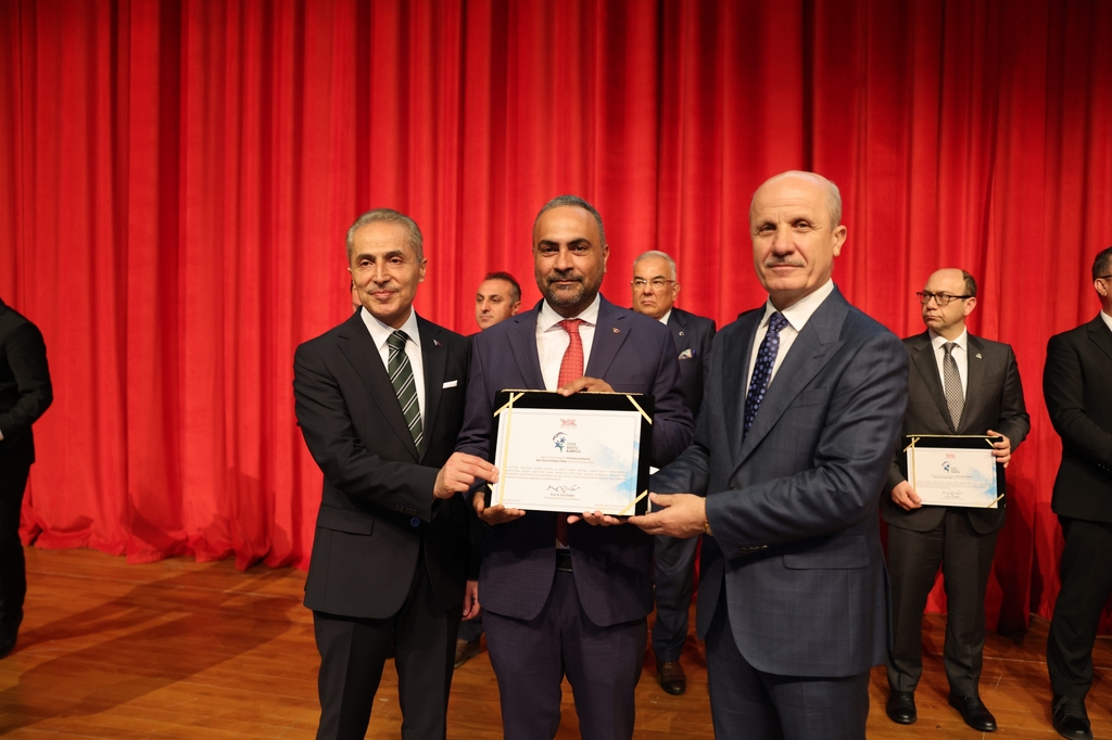 BARÜ Receives “Sports-Friendly Campus” Award from CoHE Kapak