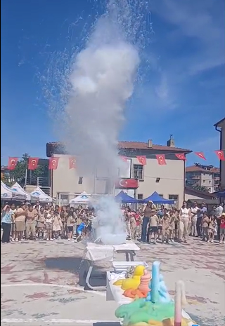 Fen Kulübü Sahalarda