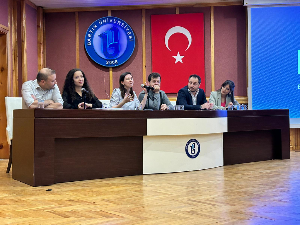 Shared Responsibility in the Family: The Fathers’ Breastfeeding Journey Event Held Fotograflar 3