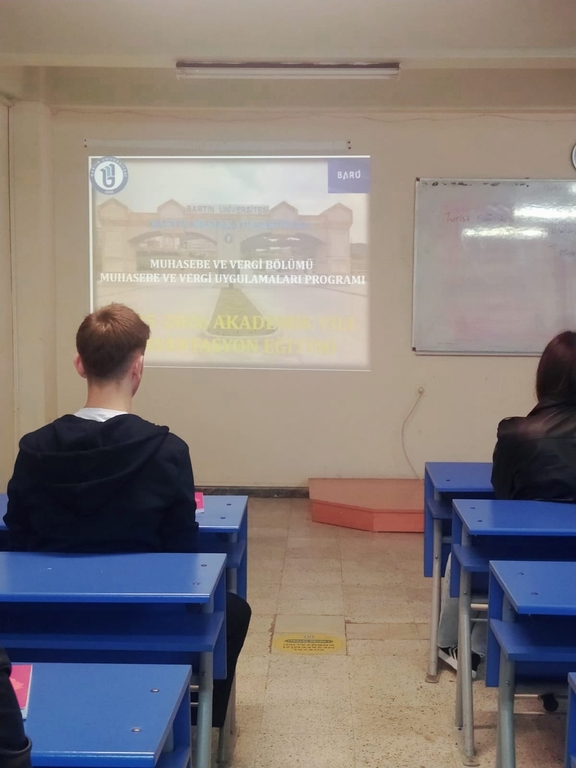 2025-2026 Akademik Yılı Oryantasyon (Uyum) Eğitimi Yapıldı. Fotograflar 2