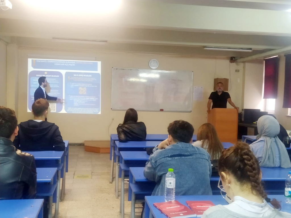 2025-2026 Akademik Yılı Oryantasyon (Uyum) Eğitimi Yapıldı. Fotograflar 7