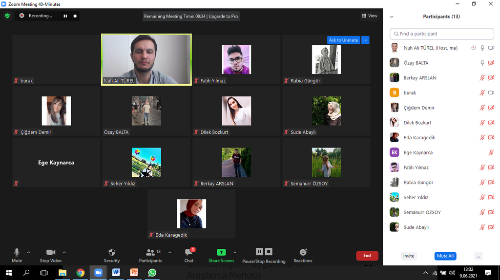 2. Sınıf Öğrencilerine Girişimcilik Konulu Bilgilendirmeler Fotograflar 1