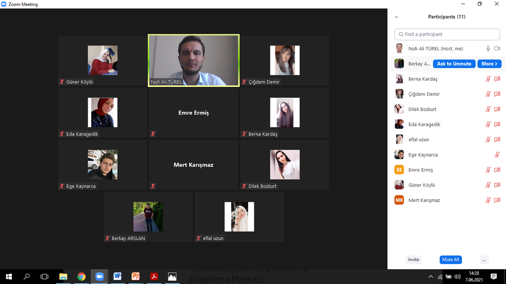 2. Sınıf Öğrencilerine Kariyer Planlama, Uygulama ve Araştırma Merkezine Erişim ile Mezun Bilgi Sistemi Hakkında Bilgilendirme Fotograflar 1