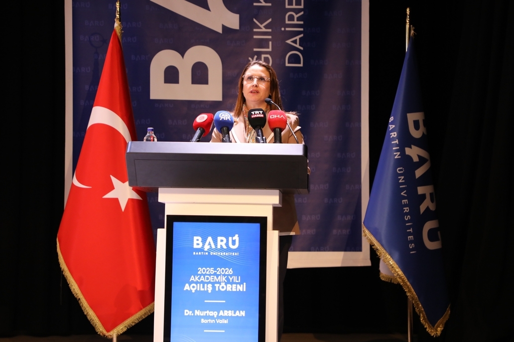 BARÜ akademik yıla Bakan Tunç’un açılış dersiyle başladı Fotograflar 19