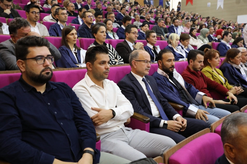 BARÜ akademik yıla Bakan Tunç’un açılış dersiyle başladı Fotograflar 11