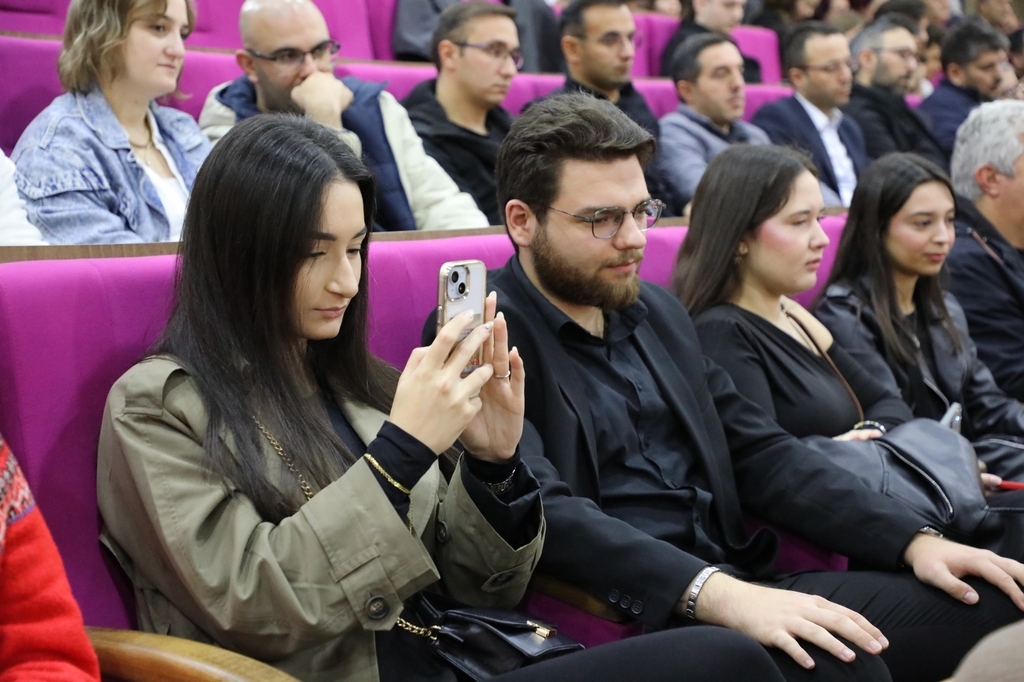 BARÜ akademik yıla Bakan Tunç’un açılış dersiyle başladı Fotograflar 10