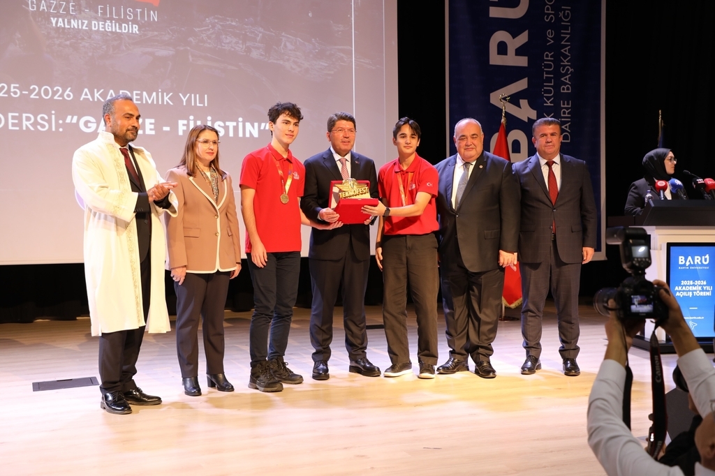 BARÜ akademik yıla Bakan Tunç’un açılış dersiyle başladı Fotograflar 9