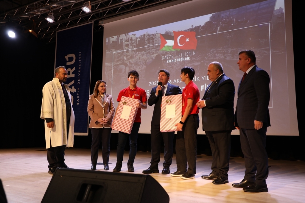 BARÜ akademik yıla Bakan Tunç’un açılış dersiyle başladı Fotograflar 8