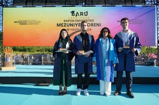 Fakültemizde Mezuniyet Coşkusu Yaşandı