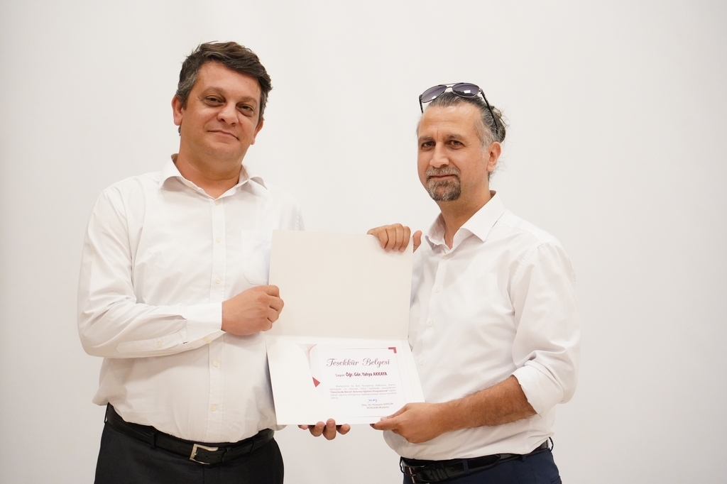 Öğretim Elemanlarımızdan Gençlerde Beceri Artırma Eğitimi Fotograflar 3