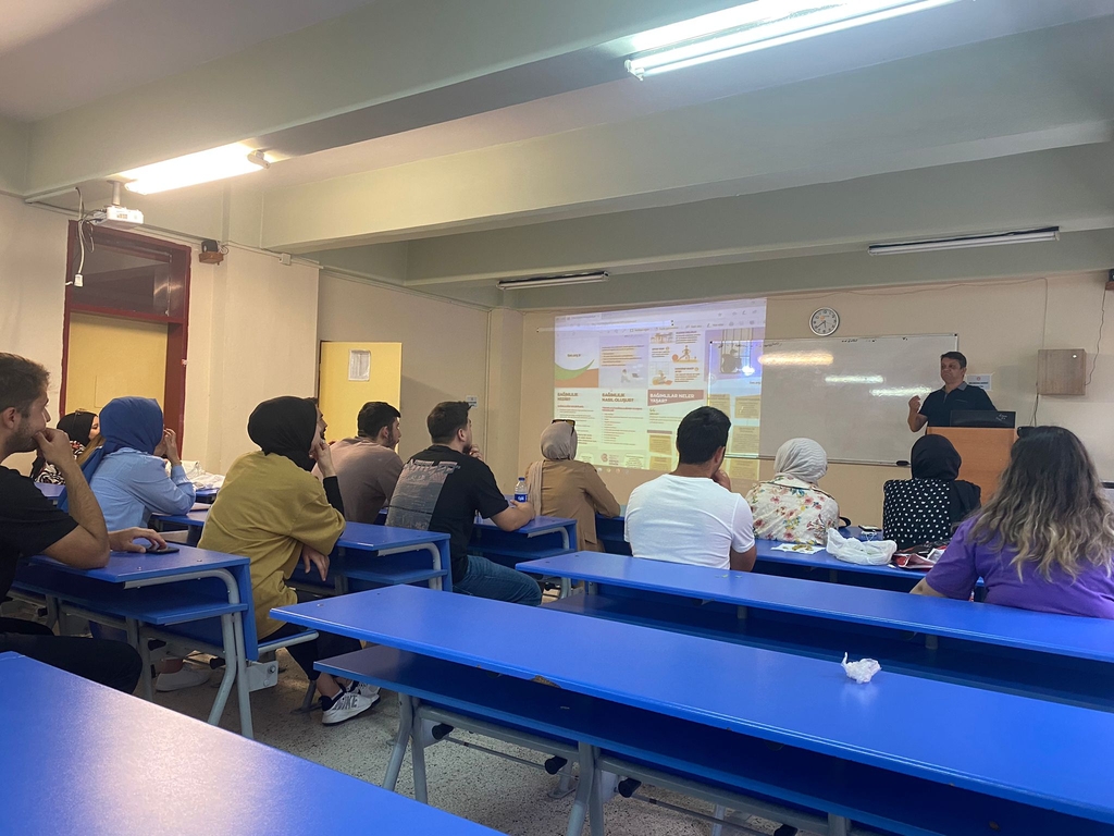 Tütün ve İnternet Bağımlılığı Anlatıldı Fotograflar 1