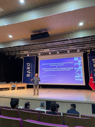 Koordinatörlüğümüz Tarafından Öğrencilere ve Akademisyenlere TÜBİTAK 2209 A/B Proje Eğitimleri Verildi