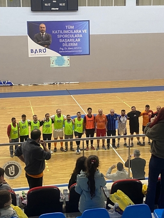 Spor Dostu Kampüs Kapsamında Arş. Gör. Ömür Göktepeliler’in  Yer Aldığı Kütüphane Q1 Takımı Yarı Finalde!