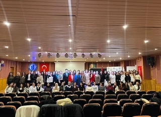 Bartın Üniversitesi’nde “Dijital Çağda Ebelik Sempozyumu” Gerçekleştirildi