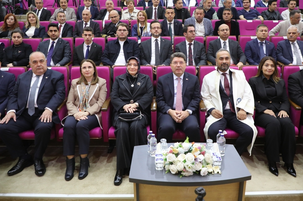 BARÜ Akademik Yıl Açılış Töreni Gerçekleştirildi Fotograflar 3