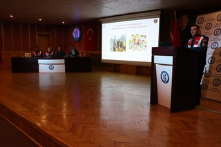 "Olay Yerinde Paramediklerin Rolü” Konulu Bilgilendirici Seminer Yoğun Katılımla Gerçekleştirildi