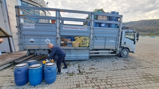 Üniversitemiz Birimlerinde Açığa Çıkan Tehlikeli Atıklar Lisanslı Firmaya Teslim Edildi