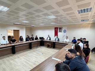 Fakültemiz Dekanı Prof. Dr. Şuayip YÜZBAŞI, Öğrenci Temsilcileriyle Bir Araya Geldi