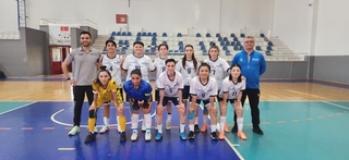 Bartın Üniversitesi Kadın Salon Futsal Takımımız, 5-10 Nisan tarihleri arasında Tokat Gaziosmanpaşa Üniversitesi’nin ev sahipliğinde düzenlenen Bölge Müsabakaları’nda üniversitemizi temsil etti.