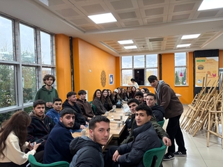 Spor Yöneticiliği 2. Sınıf Öğrencileriyle Akademik Danışmanlık Toplantısı Yapıldı