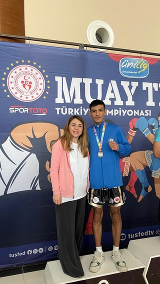 ÜNİLİG Muaythai Şampiyonası’nda Öğrencimiz Mehmet DELİBAŞI'ından Gümüş Madalya