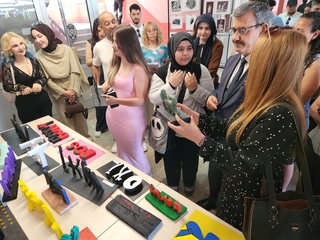 TASARIM BÖLÜMÜ KARMA ÖĞRENCİ SERGİSİ AÇILDI.