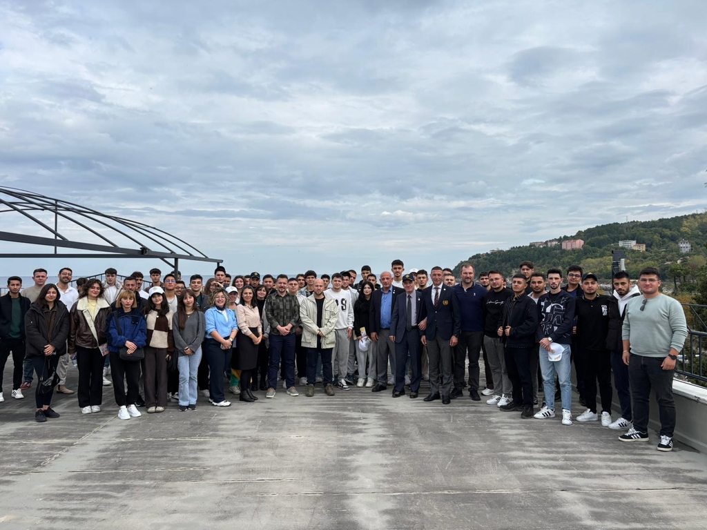 Türkiye Yat Kaptanları ve Çalışanları Derneği Okulumuzu Ziyaret Etti Fotograflar 2