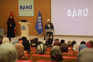 BARÜ’de öğrenciler Kur’an-ı Kerim’i güzel okumak için yarıştı