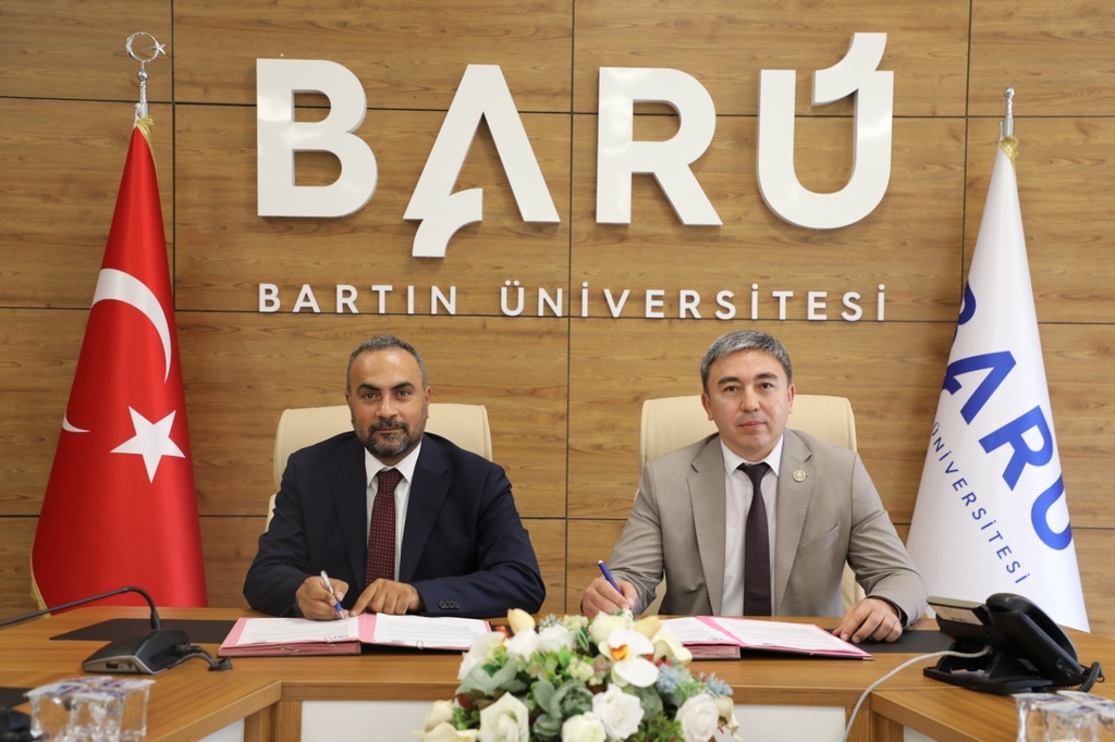 BARÜ, Özbekistan ile eğitimde iş birliği ağını genişletiyor Kapak