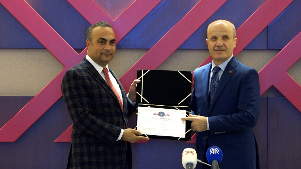 BARÜ’nün 7 programı “Engelsiz Üniversite Program Nişanı” aldı Kapak