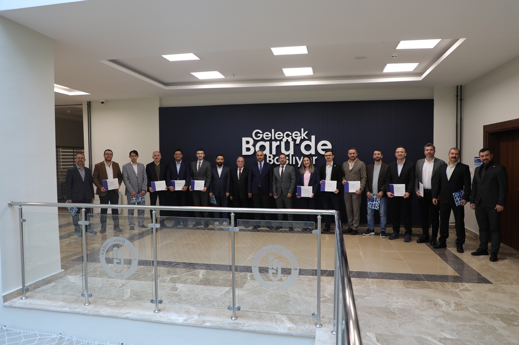 Rektör Akkaya, BARÜ’lü “Dünyanın En Etkili Bilim İnsanları” ile bir araya geldi Kapak