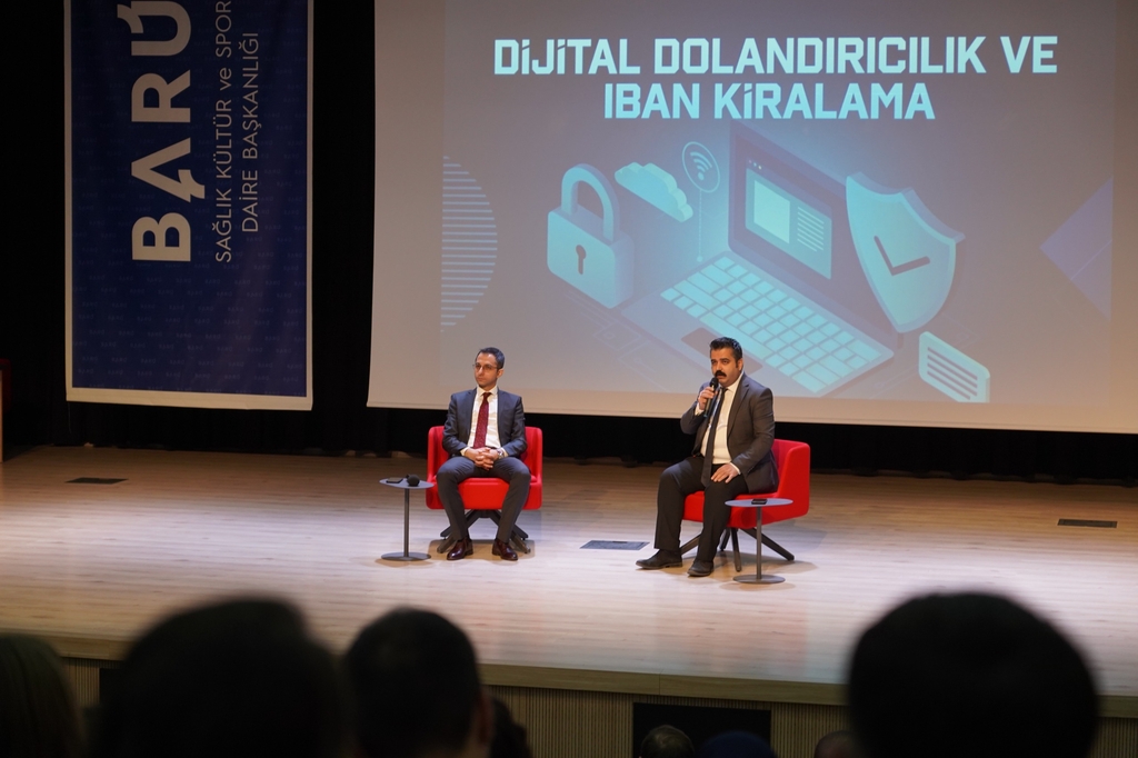 BARÜ ile Bartın Cumhuriyet Başsavcılığı iş birliğinde öğrencilere dijital dolandırıcılık anlatıldı Kapak